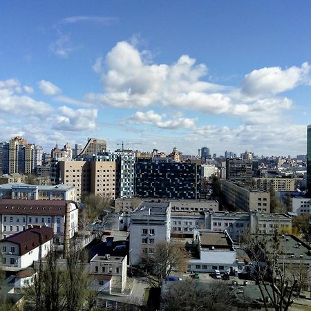 Perfect Apartments M Polytech, Ohmatdet, Parking Kiev Luaran gambar