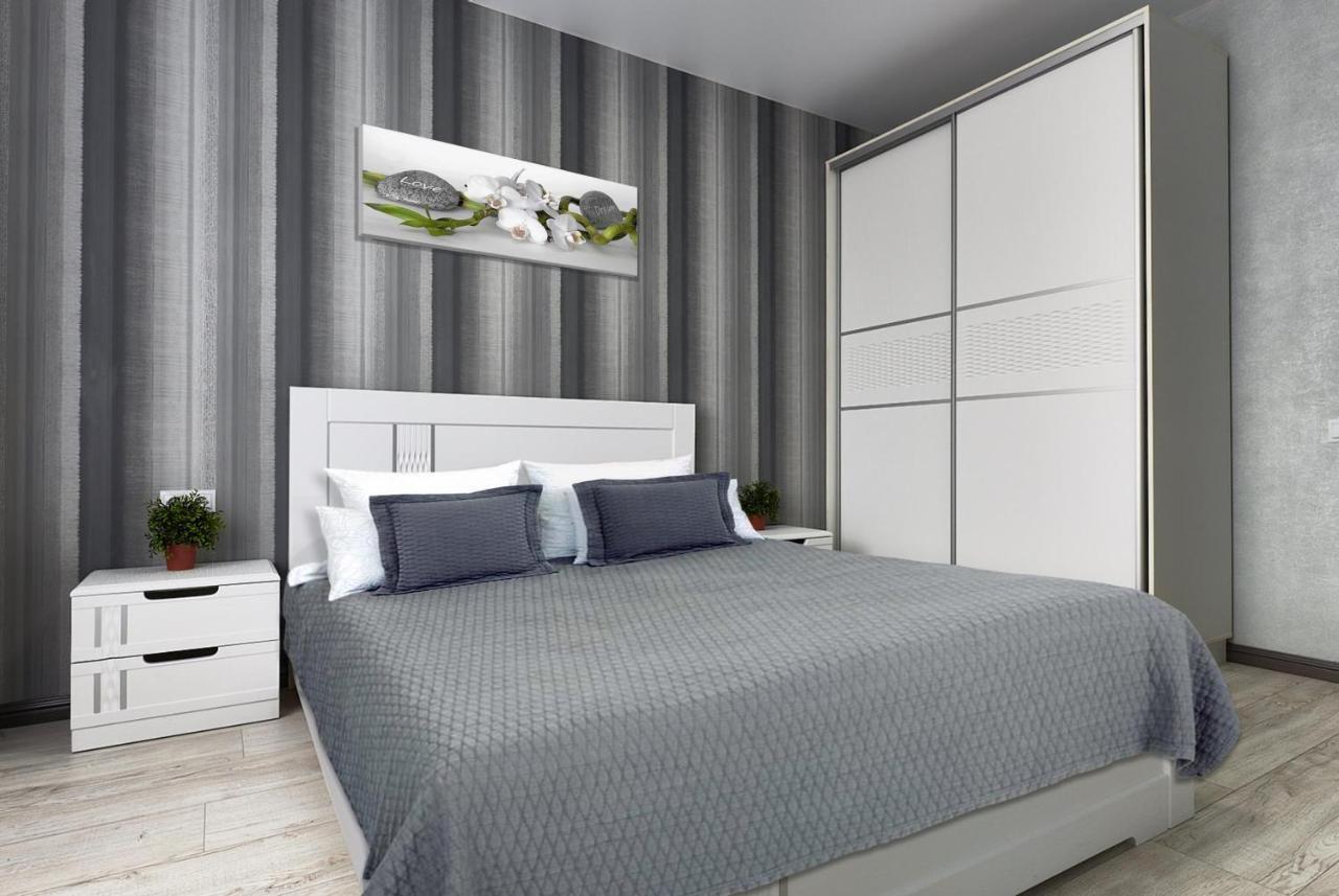 Perfect Apartments M Polytech, Ohmatdet, Parking Kiev Luaran gambar